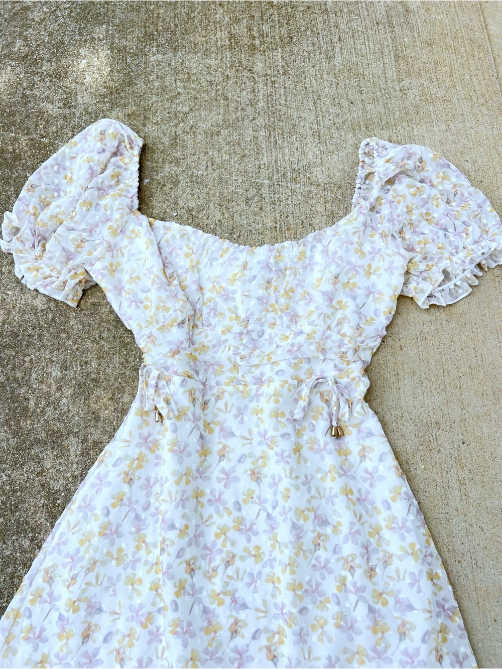 NWT Simplee Floral Puff Sleeve Mini Sweetheart Dress White Yellow Purple Small - Picture 5 of 5